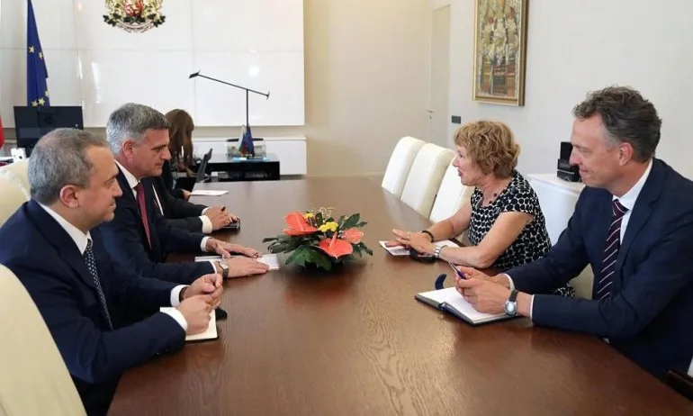 Янев на среща с нидерландския посланик, обсъждат привличане на инвестиции - Tribune.bg