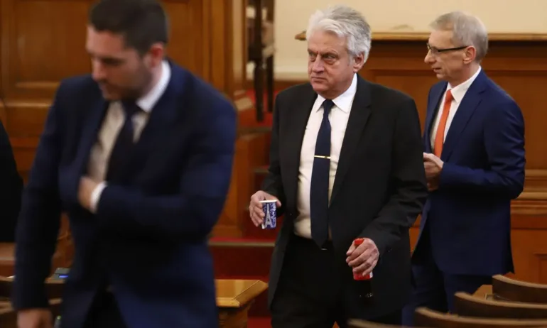 Бойко Рашков не смята, че прокуратурата има моралното право да го вика на разпит - Tribune.bg