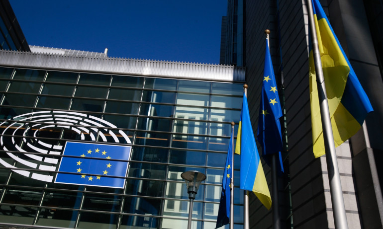 Евродепутатите настояват Украйна и Молдова незабавно да получат статут на кандидати за членство в ЕС - Tribune.bg