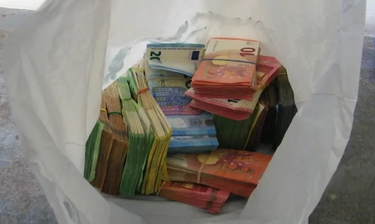 Задържаха извършител на банков обир с над 100 000 евро на ГКПП Калотина - Tribune.bg