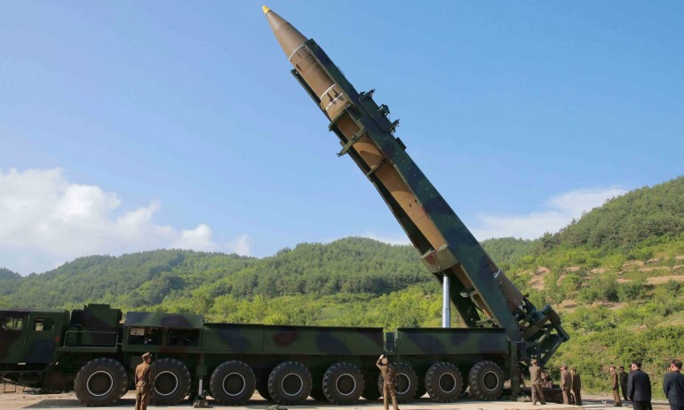 Иран изстреля 16 балистични ракети по време учение - Tribune.bg