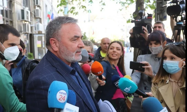 Зелените коридори ще работят ежедневно, стартира пета фаза на ваксиницията - Tribune.bg