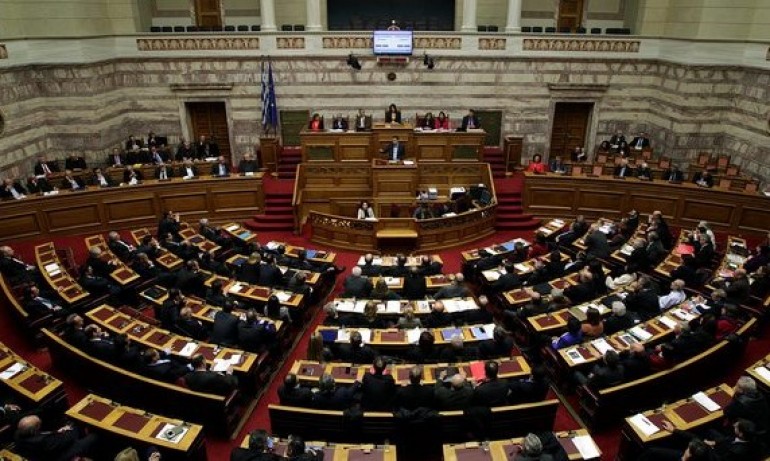 Гръцкият парламент обсъжда намаляване за ДДС на хранителните стоки, съобщи