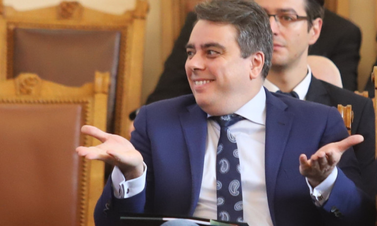 Кабинетът в оставка упълномощи Асен Василев да преговаря за Плана за възстановяване - Tribune.bg