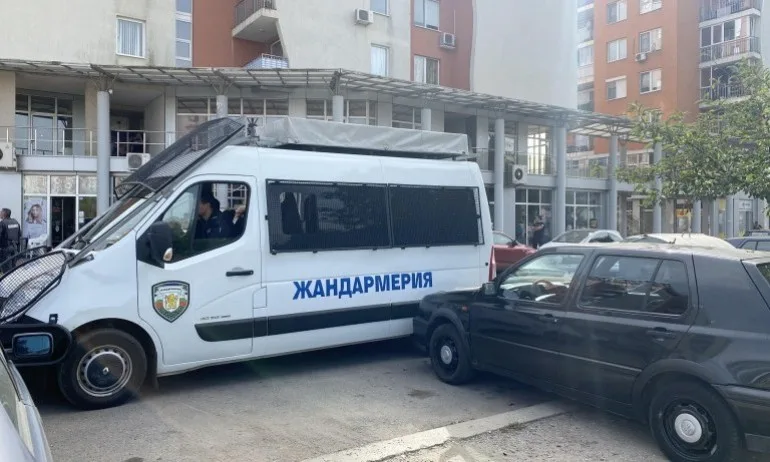 Бандата лихвари: 5-ма с обвинения, десетки свидетели за зверствата им - Tribune.bg