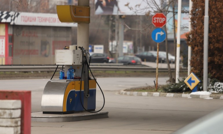КЗК: Няма констатирани антимонополни нарушения сред търговците на горива - Tribune.bg