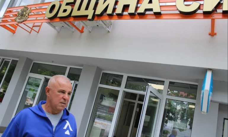 Апостол Апостолов срещу ПП: Симитли не е сцена за политически халюцинации - Tribune.bg