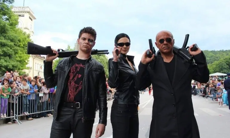 Вижте какво написа жената на Томислав Дончев - Tribune.bg