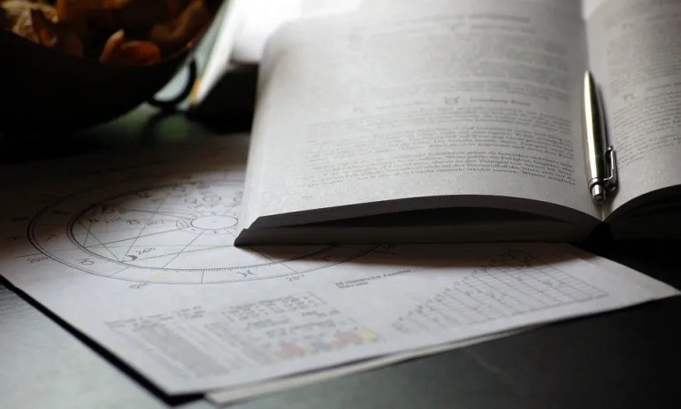 Послания от ангелите-хранители на всички зодиакални знаци за 16 ноември - Tribune.bg