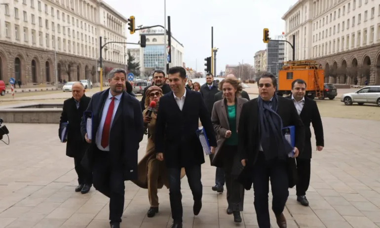 ПП и ДБ се регистрираха за съвместно участие в изборите с 9999 подписа - Tribune.bg