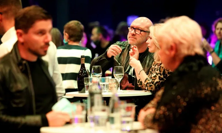 Отварят дискотеките и нощните барове - Tribune.bg