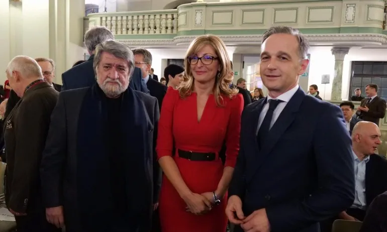 Германският дипломат №1 пред Захариева: Бих искал и други държави да са смели като България - Tribune.bg