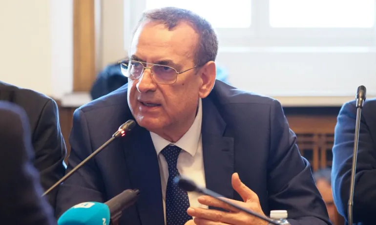 ДПС-Доган решава днес дали ще продължи да подкрепя кабинета Желязков - Tribune.bg