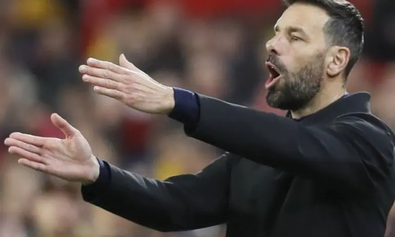 Рууд ван Нистелрой напусна ПСВ - Tribune.bg