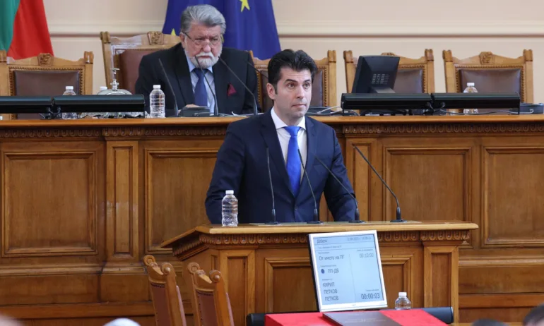 В кампанията Петков обиколил много райони и видял, че са откъснати – без магистрали, мостове и жп линии - Tribune.bg