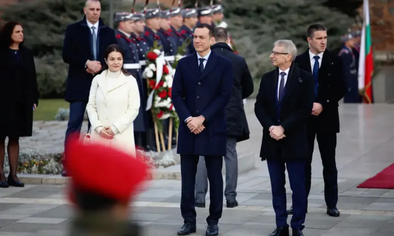 Подалата оставка служителка от МО: Става дума за недоглеждане, зад действията ми не стоят политически мотиви - Tribune.bg