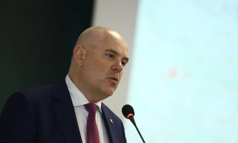 Гешев: Реалната правосъдна реформа е увеличаване на наказанията за детска порнография, които са смешни (ВИДЕО) - Tribune.bg