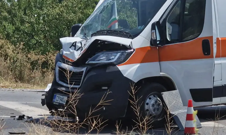 Тежък пътен инцидент стана на пътя Нова Загора - Сливен,