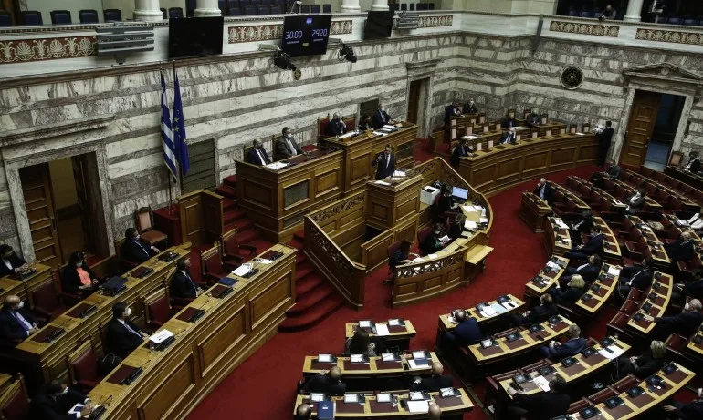 Сексскандал в Гърция с изнасилване на малолетни стигна до парламента - Tribune.bg