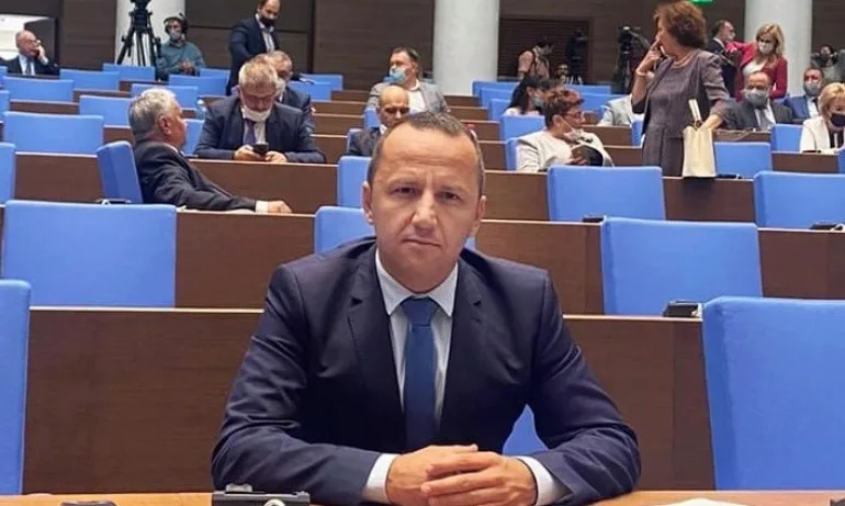 Депутатът от ГЕРБ Георги Динев е с COVID-19 - Tribune.bg