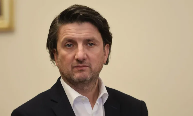 Министър Боршош: Отчетохме най-силния зимен туристически сезон за България през 2025 г. - Tribune.bg