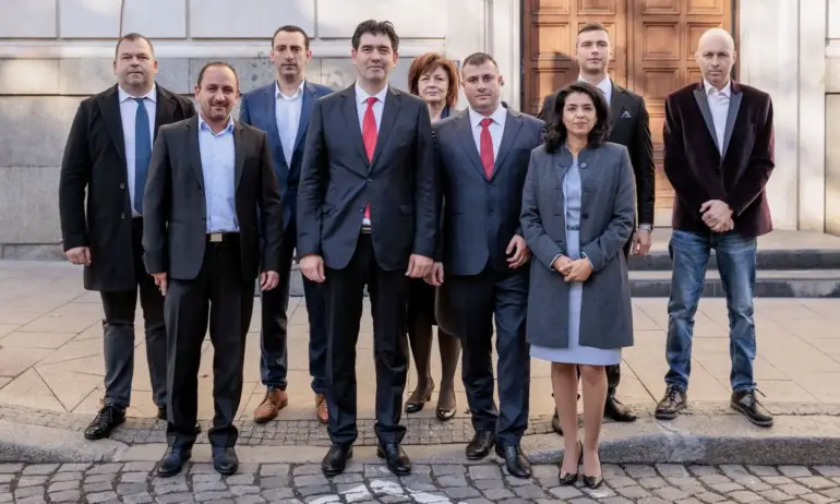 Социалисти в Младост: Не приемаме свалянето на политическо доверие от нашите общински съветници - Tribune.bg