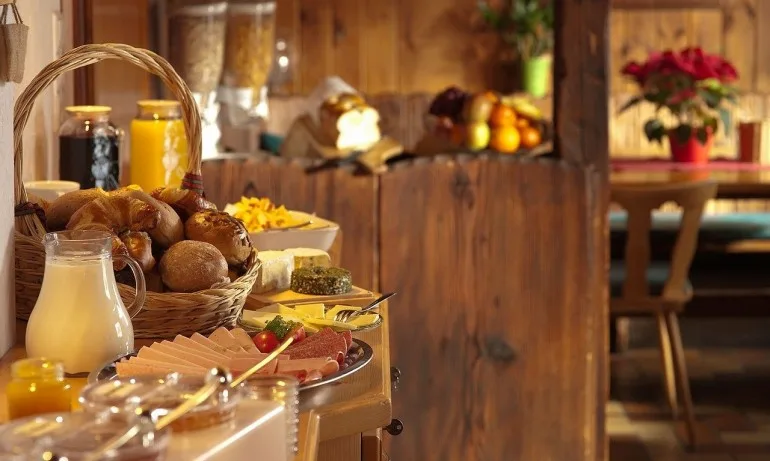 БНБ: 3,6 млрд. евро са приходите от международен туризъм - Tribune.bg