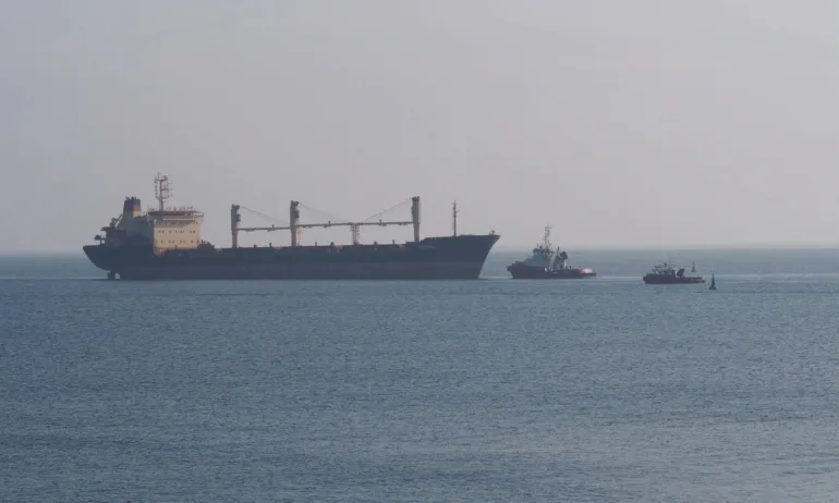 Корабът Царевна акостира във Варна - Tribune.bg