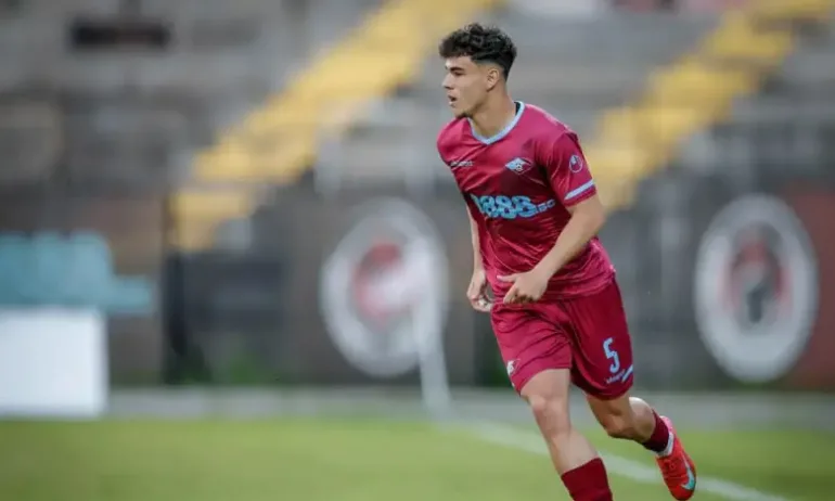 Официално: Полендаков с трансфер в Англия - Tribune.bg