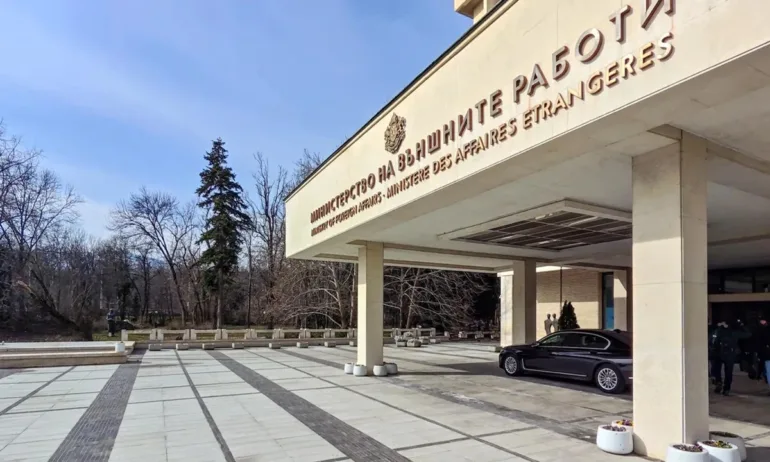 Двама българи са задържани за опит за палеж в Мюнхен, МВнР следи случая - Tribune.bg
