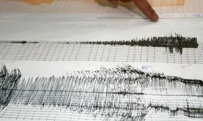 Земетресение с магнитуд 7,4 в Аляска - Tribune.bg