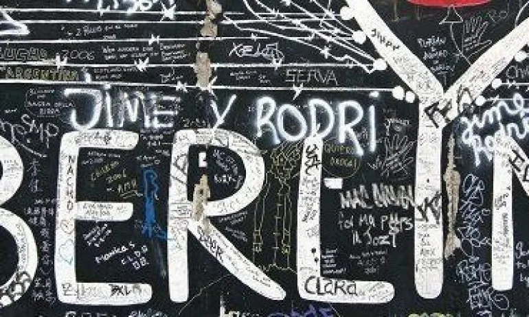 Филмова поредица 30 години от падането на Берлинската стена - Tribune.bg