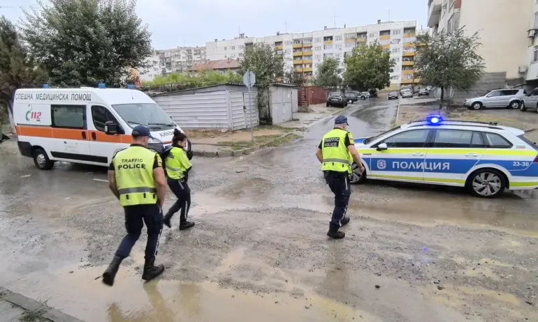 Линейка пропадна в изкоп в Казанлък - Tribune.bg