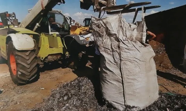 Опасните отпадъци край Червен бряг са над 180 тона, разобличаващи документи за Бобокови - Tribune.bg