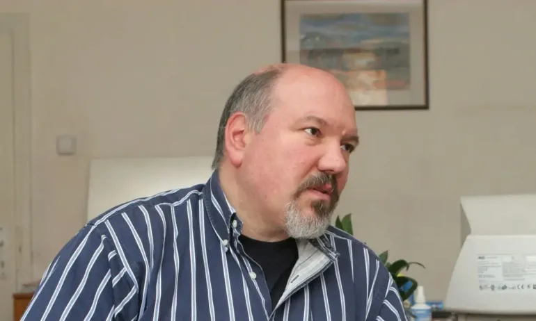 Проф. Александър Маринов: Нямам впечатление, че служебното правителство вкарва мутри във властта - Tribune.bg