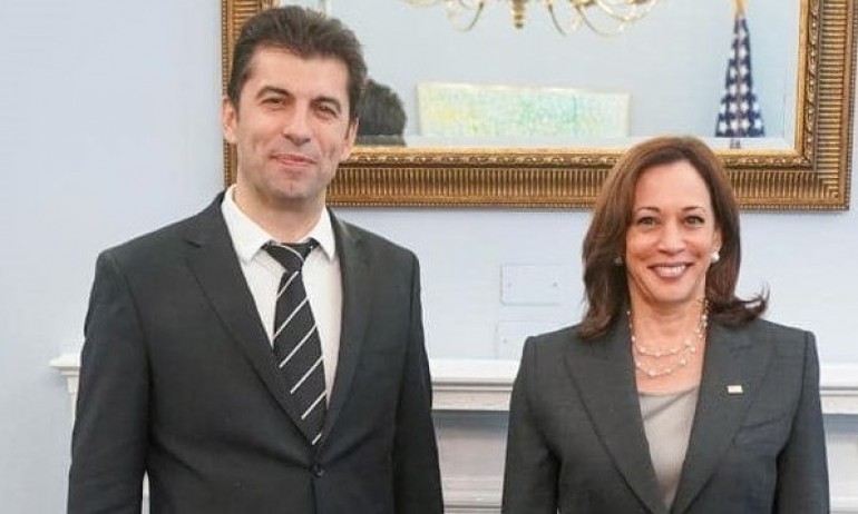 Министър-председателят Кирил Петков проведе среща с вицепрезидента на САЩ Камала