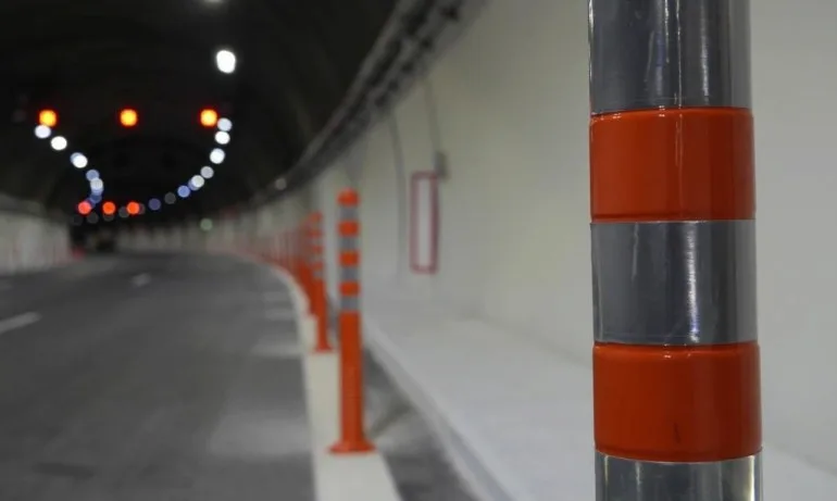 Бойко Борисов показа ремонтирания тунел Витиня (ВИДЕО) - Tribune.bg