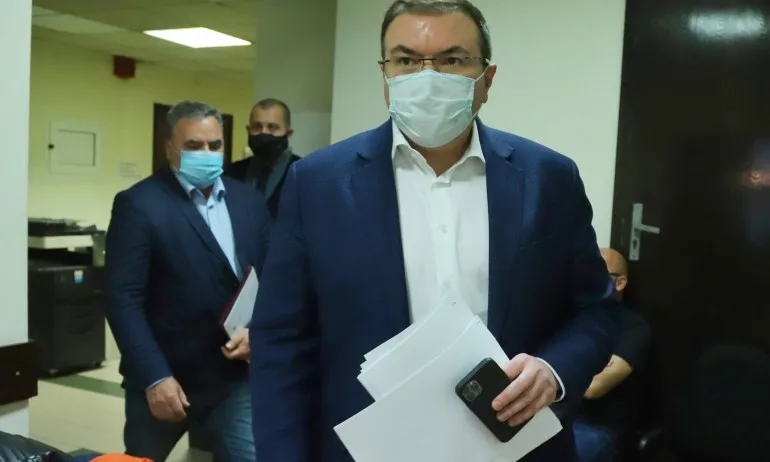 Здравните власти излязоха с препоръки за Цветница и Великден, разхлабват още мерки - Tribune.bg