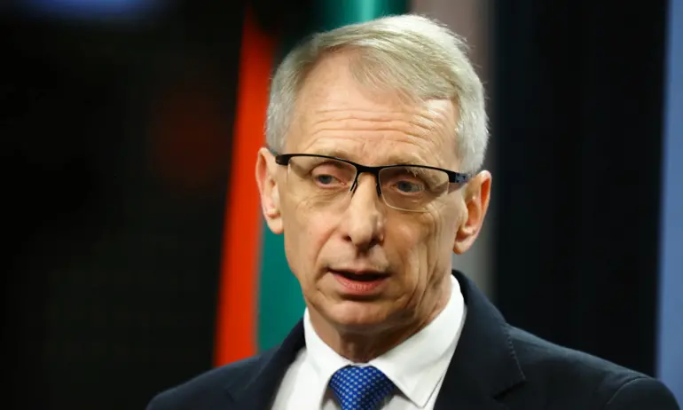 Денков: Държавата не може да се меси на телекомите. Фермерите имат частично право в исканията си - Tribune.bg