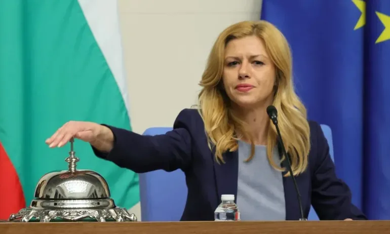ГЕРБ събра необходимите подписи за оставката на председателя на Народното събрание и за извънредно заседание - Tribune.bg