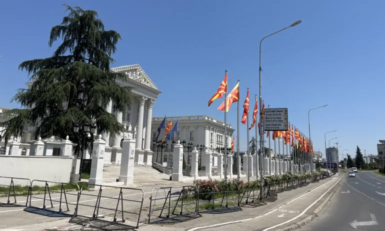 Опозицията: РСМ не трябва да изпуска последния влак за ЕС, малцинствата в Конституцията трябва да се приемат сега - Tribune.bg