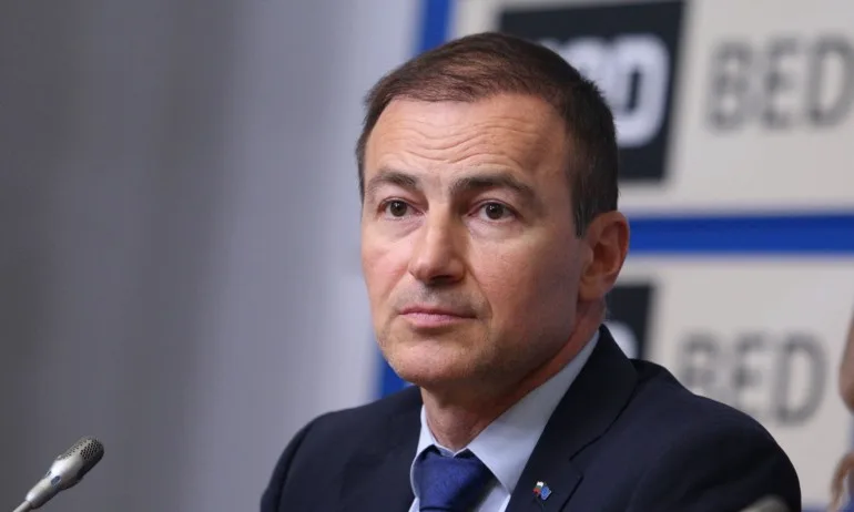 Ковачев настоява: Кандидат-управляващите да дават по-ясна позиция за РС Македония - Tribune.bg