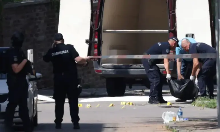 Арестуваха нападателя с арбалет пред израелското посолство в Белград - Tribune.bg