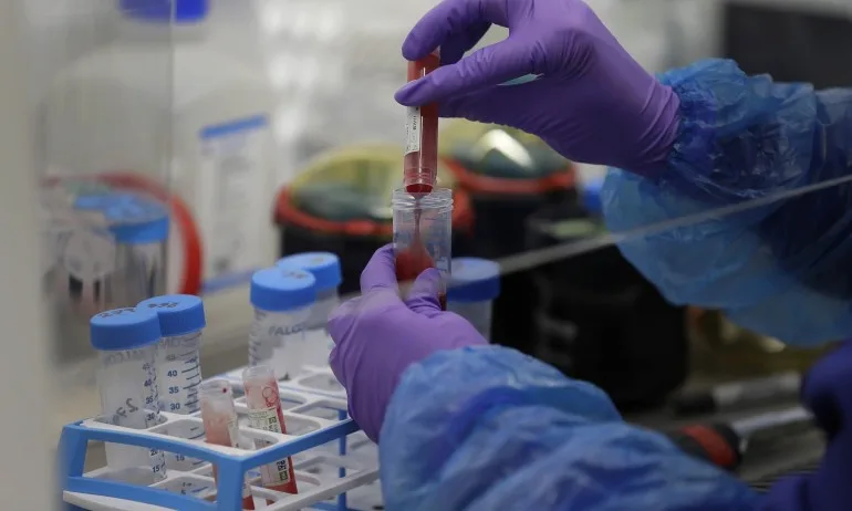 Великобритания одобри първото лекарство за лечение на COVID-19 - Tribune.bg