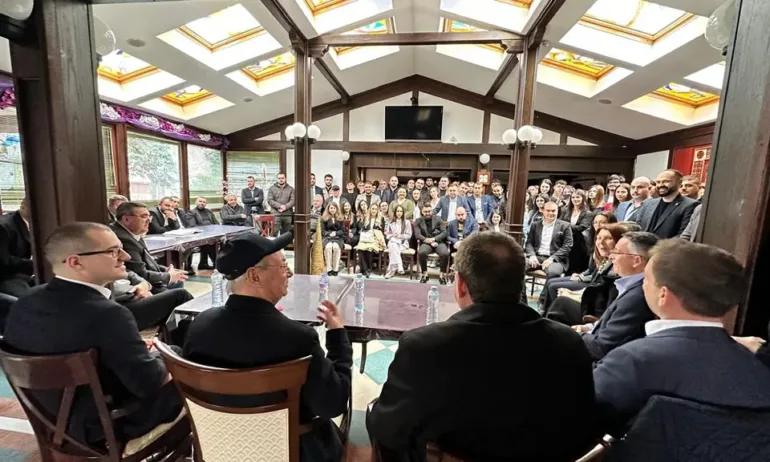 След щурма на Сараите: АПС пак ще преоценяват подкрепата си за властта - Tribune.bg