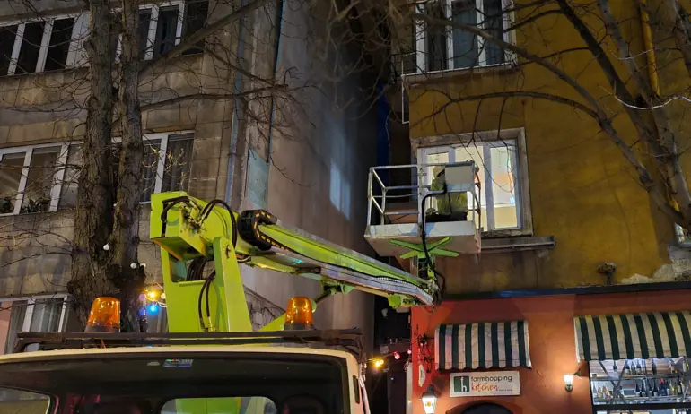 Силен вятър в София вдигна на крак аварийните екипи на Столична община - Tribune.bg