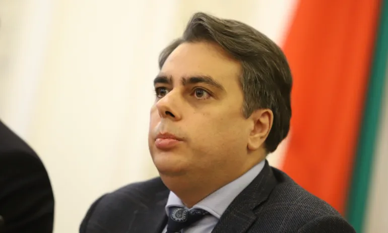 Асен Василев иска цялата държавна баница - Tribune.bg