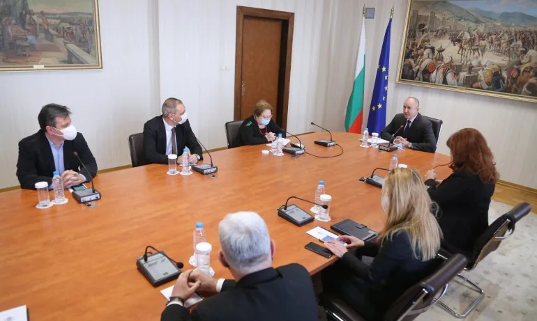 Здравните експерти посъветваха да не се увеличава срокът на реваксинация срещу COVID-19 - Tribune.bg