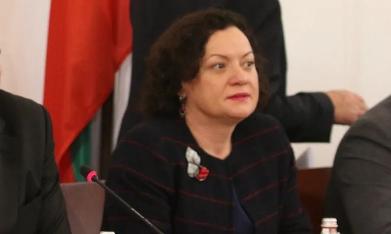 Ивелина Василева: Имаме мобилизиране на всички за справяне с водната криза - Tribune.bg