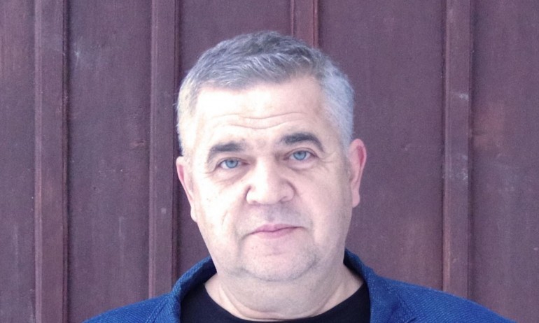 Доц. Спас Ташев пред Tribune.bg за посещението на Чернева в РСМ: Това не е работа на служител, игнорираха външно министерство - Tribune.bg